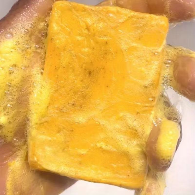 Sapone alla Curcuma, Sapone al - Kojic Acid Soap recensione e prezzo